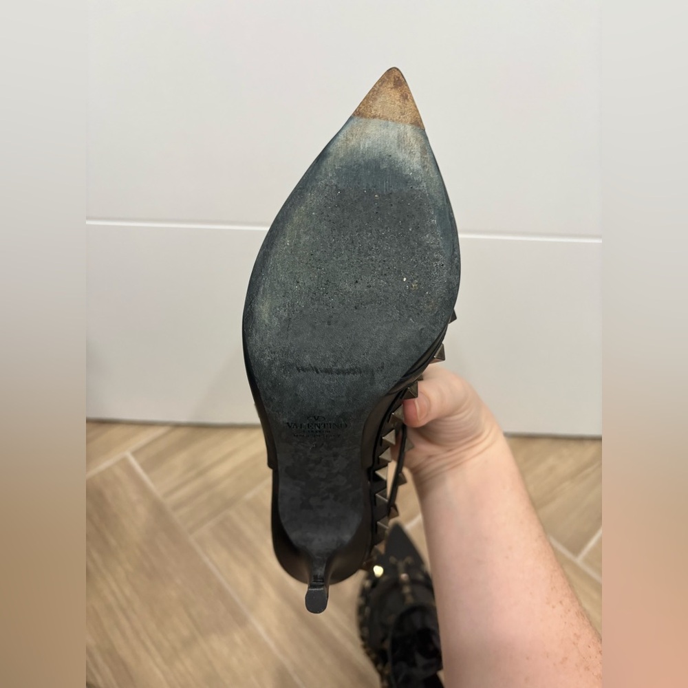 Valentino Garavani Noir 100MM Rockstud Slingback - Picture 12 of 16